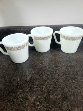 Pyrex Woodland Brown 300ml- Set of 3 Mugs